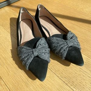 Anthropologie Black and White Bow Flats